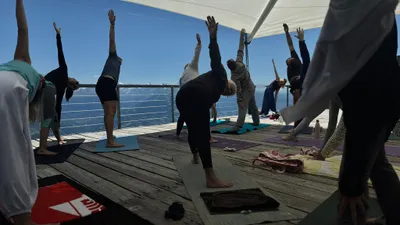 Hatha yoga (75m)